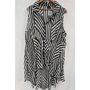 Torrid Hi-Lo Babydoll Sheer Button Front Tunic Tank Sz 2X Black White Geometric